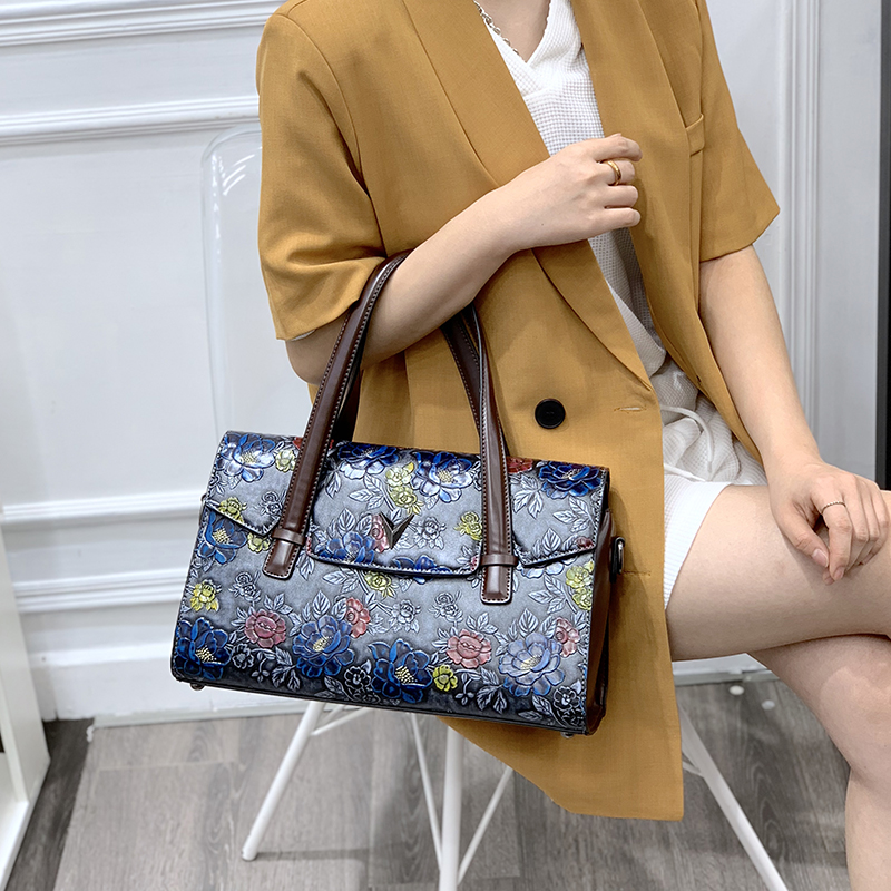 Luxury Bags Vegan Leather - ヴィンテージ 3D エンボス加工花柄ハンドバッグ女性のための高級ビーガンレザーショルダーバッグレトロフラワートートサッチェル女性のエレガントな財布