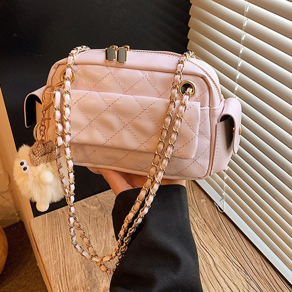 Chain Crossbody Quilted - キルティングパターンチェーンデザインクロスボディバッグ光沢のあるフェイクレザーレディースショルダーバッグシンプルなスタイルの高級スリングバッグ女性用