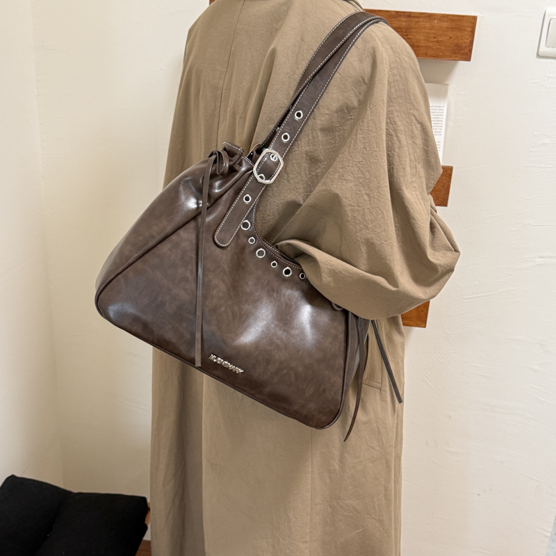 ヴィンテージスタイルの女性用アンダーアームショルダーバッグ  - Luxury Bags Vegan Leather のレビューと価格