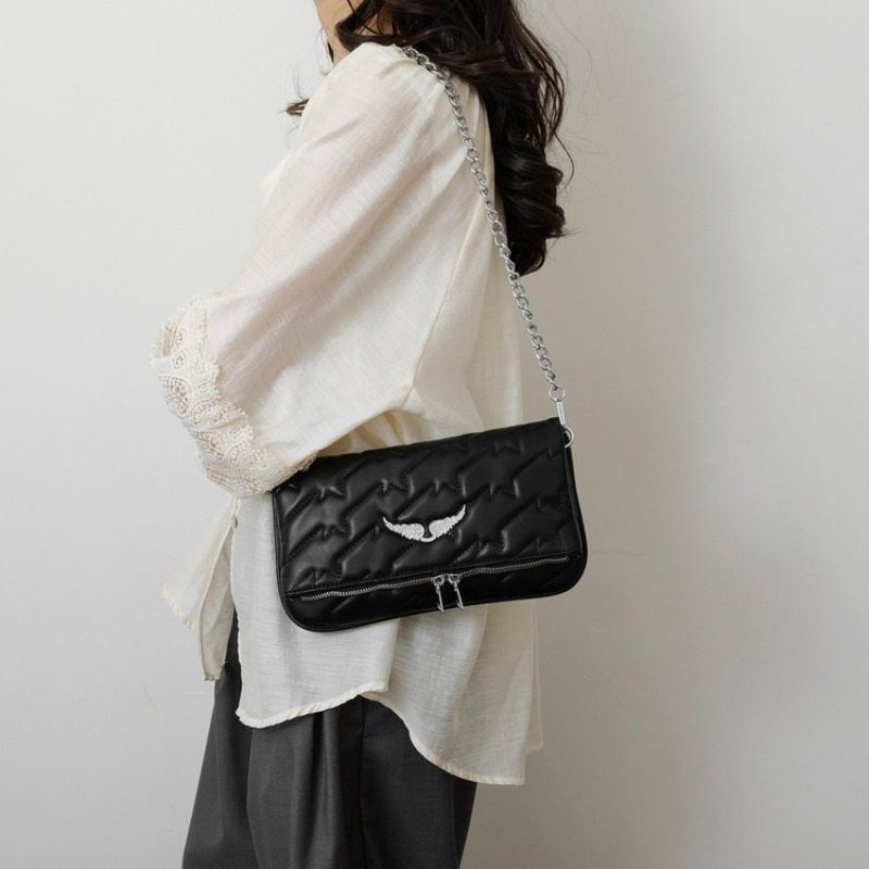 2026年新作キルティングチェーンクロスボディバッグ、シルバ - Chain Crossbody Quilted のレビューと価格