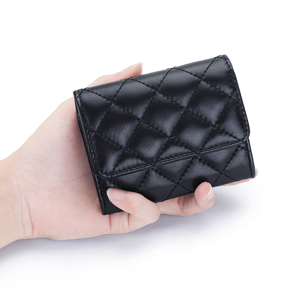 羊革キルティングカードホルダー レディース 二つ折りレザー  - Luxury Bags Names のレビューと価格